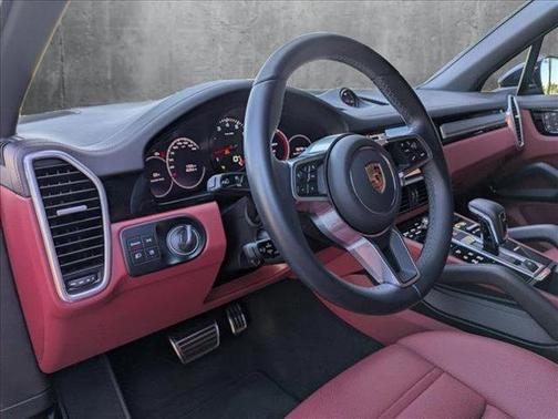 2022 Porsche Cayenne S