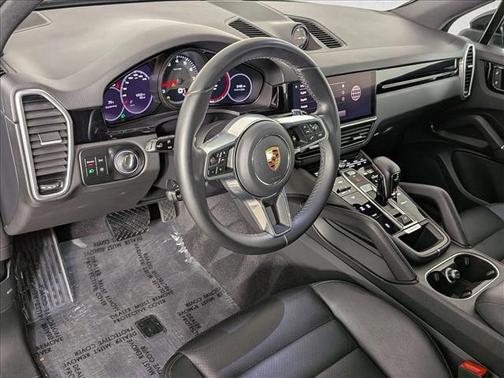 Black 2023 Porsche Cayenne Cayenne