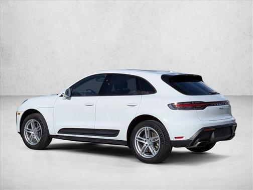 2025 Porsche Macan AWD