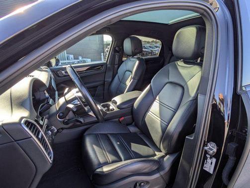 2022 Porsche Cayenne Coupe AWD