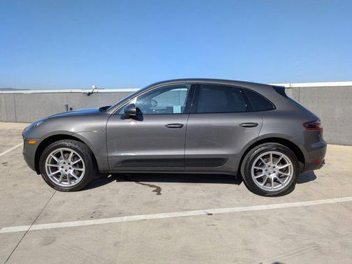 2018 Porsche Macan AWD