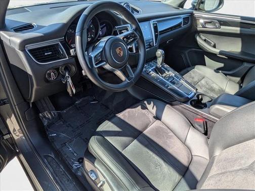 2018 Porsche Macan AWD