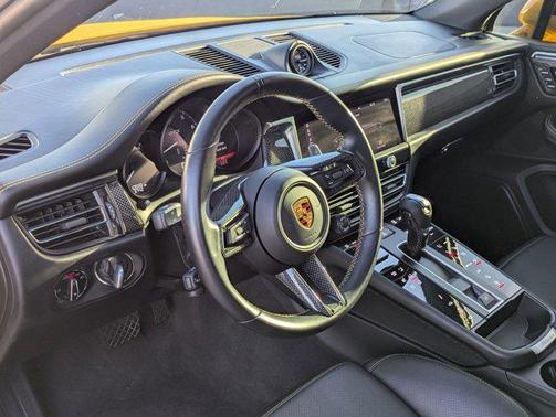 2024 Porsche Macan GTS