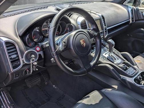 2014 Porsche Cayenne Platinum Edition