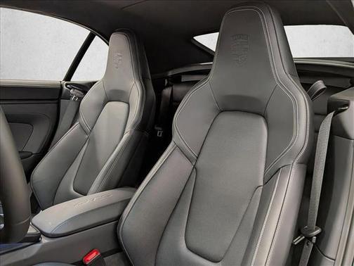 2026 Porsche 911 Carrera 4 GTS