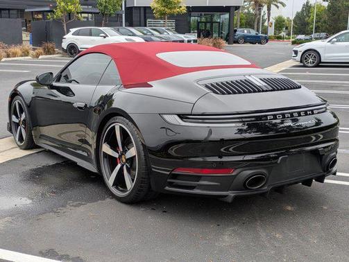 2022 Porsche 911 Carrera 4S Cabriolet