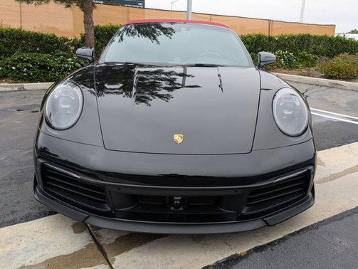 2022 Porsche 911 Carrera 4S Cabriolet