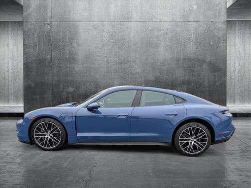2022 Porsche Taycan RWD