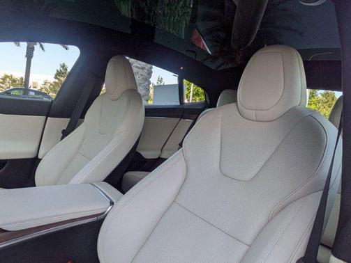 2022 Tesla Model S Dual Motor All-Wheel Drive