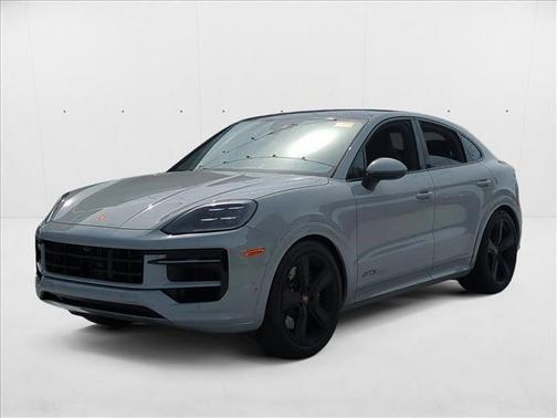 2025 Porsche Cayenne GTS