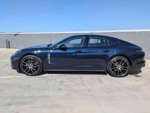 2022 Porsche Panamera Platinum Edition