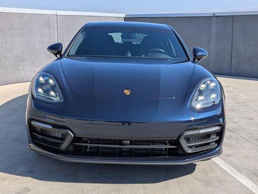 2022 Porsche Panamera Platinum Edition