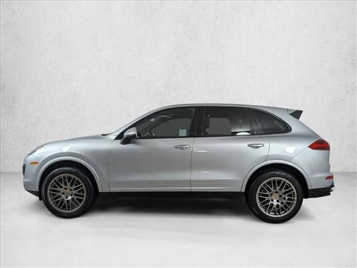 2017 Porsche Cayenne Platinum Edition