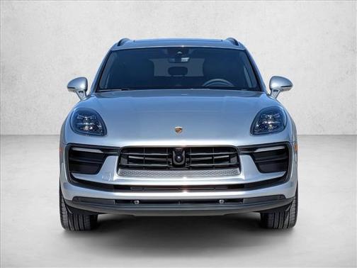 2025 Porsche Macan AWD