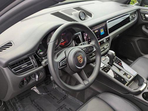 2024 Porsche Macan S