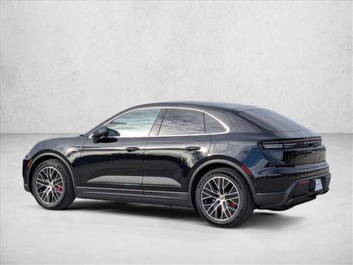2025 Porsche Macan 4S