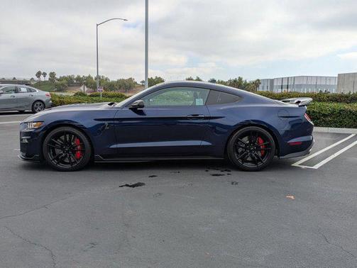 2020 Ford Shelby GT500 Base