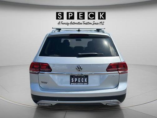Reflex Silver Metallic 2018 Volkswagen Atlas 3.6L Launch Edition