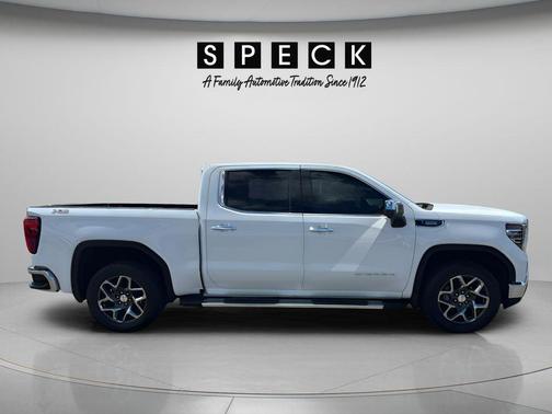 Summit White 2025 GMC Sierra 1500 SLT