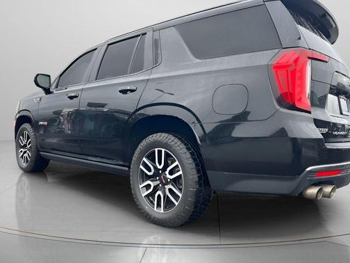 Onyx Black 2022 GMC Yukon AT4