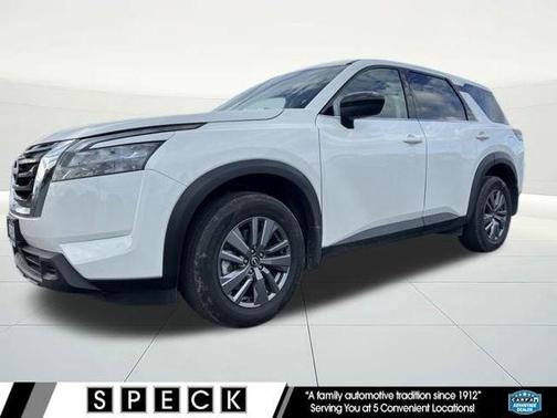 2025 Nissan Pathfinder S