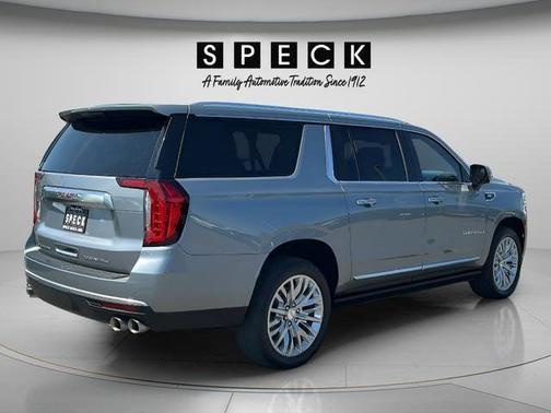 Sterling 2023 GMC Yukon XL Denali