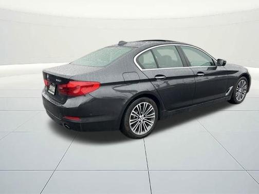2018 BMW 530 i
