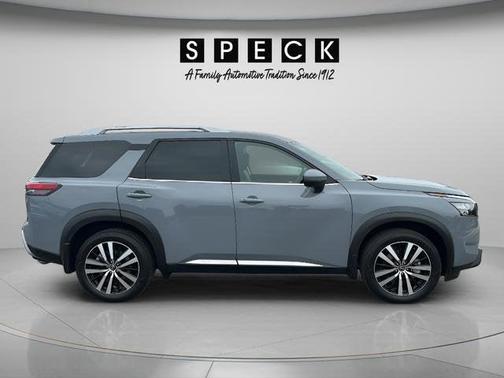 Boulder Gray Metallic 2025 Nissan Pathfinder Platinum