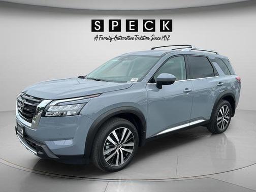Boulder Gray Metallic 2025 Nissan Pathfinder Platinum
