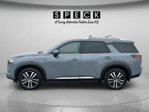 Boulder Gray Metallic 2025 Nissan Pathfinder Platinum