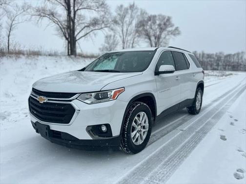 2021 Chevrolet Traverse LT Cloth