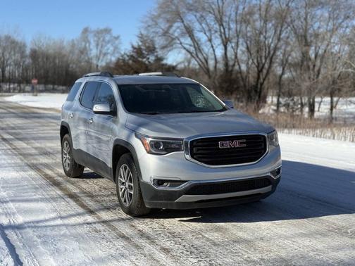 2019 GMC Acadia SLE-2