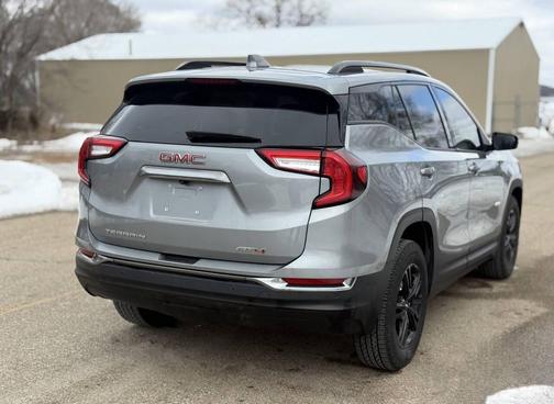2024 GMC Terrain AWD AT4