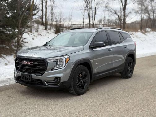 2024 GMC Terrain AWD AT4