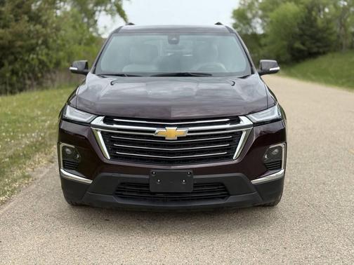 Purple 2023 Chevrolet Traverse LT Leather