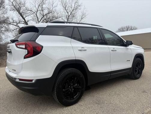 2024 GMC Terrain AWD AT4