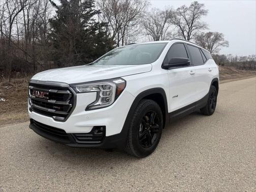 2024 GMC Terrain AWD AT4