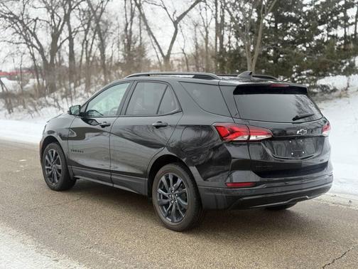 2024 Chevrolet Equinox RS 4x4 4dr SUV