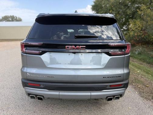 2024 GMC Acadia Elevation 4X4 4dr SUV