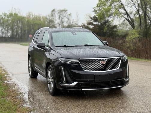 Stellar Black Metallic 2023 Cadillac XT6 Premium Luxury AWD