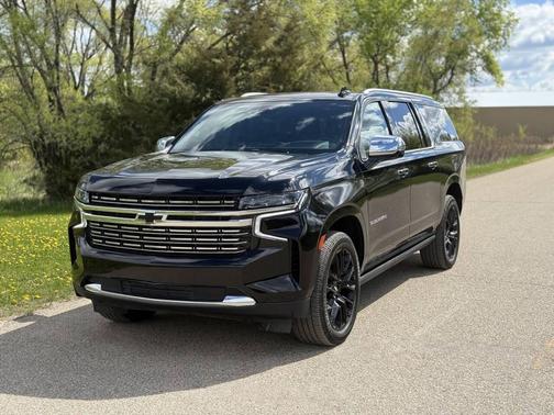 Black 2023 Chevrolet Suburban Premier