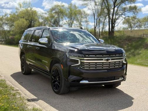Black 2023 Chevrolet Suburban Premier