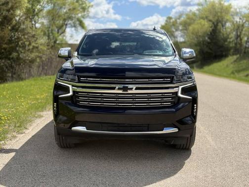 Black 2023 Chevrolet Suburban Premier