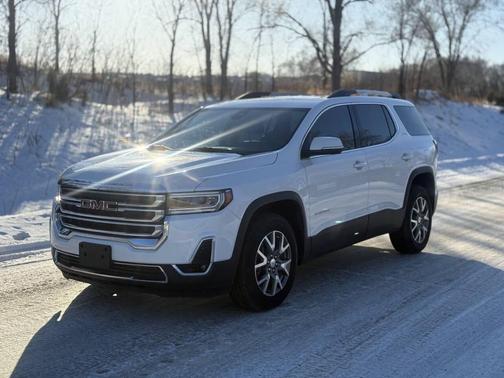 2023 GMC Acadia AWD SLT