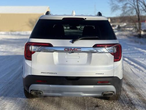 2023 GMC Acadia AWD SLT