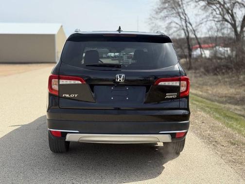 2020 Honda Pilot Touring 8-Passenger