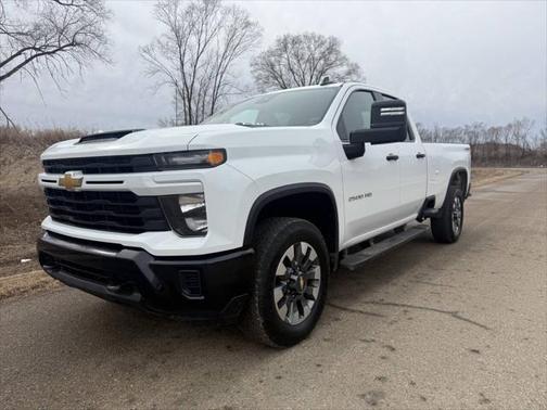 2024 Chevrolet Silverado 2500 Custom