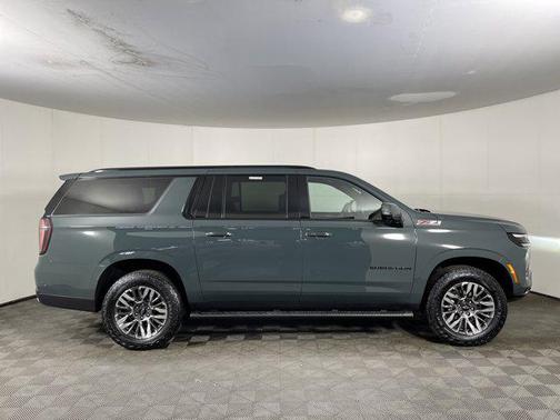2025 Chevrolet Suburban 4WD Z71