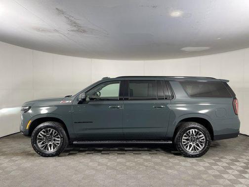 2025 Chevrolet Suburban 4WD Z71