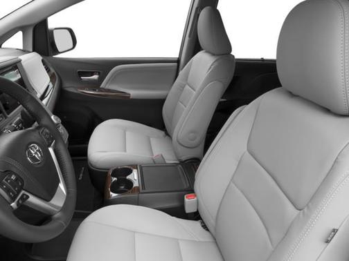Silver Sky Metallic 2016 Toyota Sienna XLE
